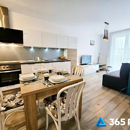 365pam - Nadmorski - Garaz W Cenie 코워브제크