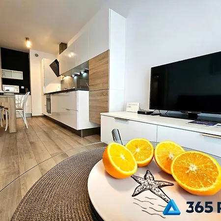 365pam - Nadmorski - Garaz W Cenie 아파트